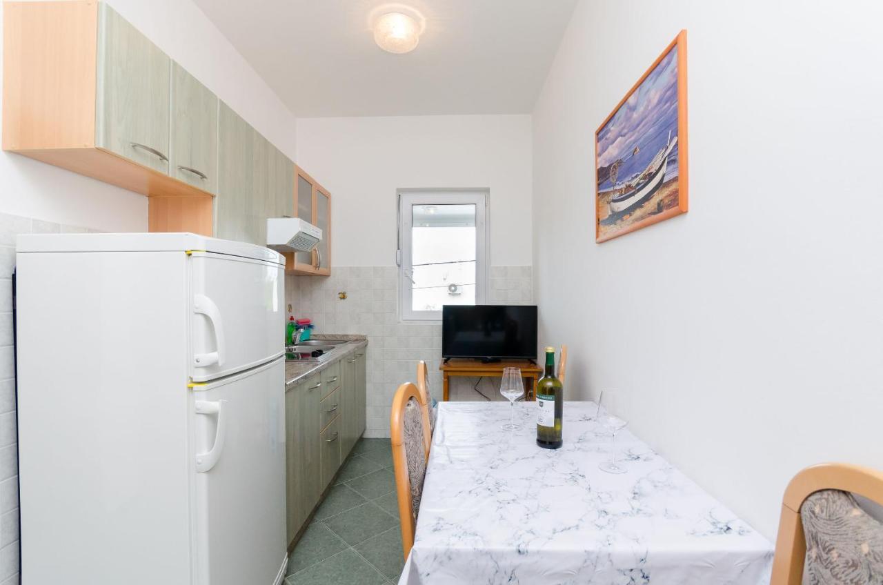 Apartments And Room Ljubica Lopar Ngoại thất bức ảnh